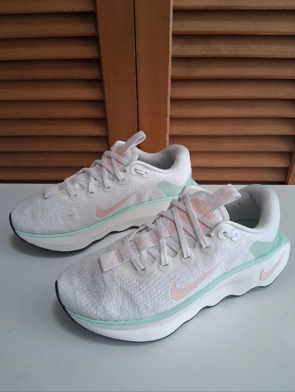 Nike Women's Motiva Walking Shoes | White/Mint Foam/Sail/Sunset Size: 6.5
